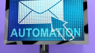 Secuencias de Email Marketing Automatizadas: Un esquema visual que muestra correos electrónicos programados para actividades de suscripción y compra.